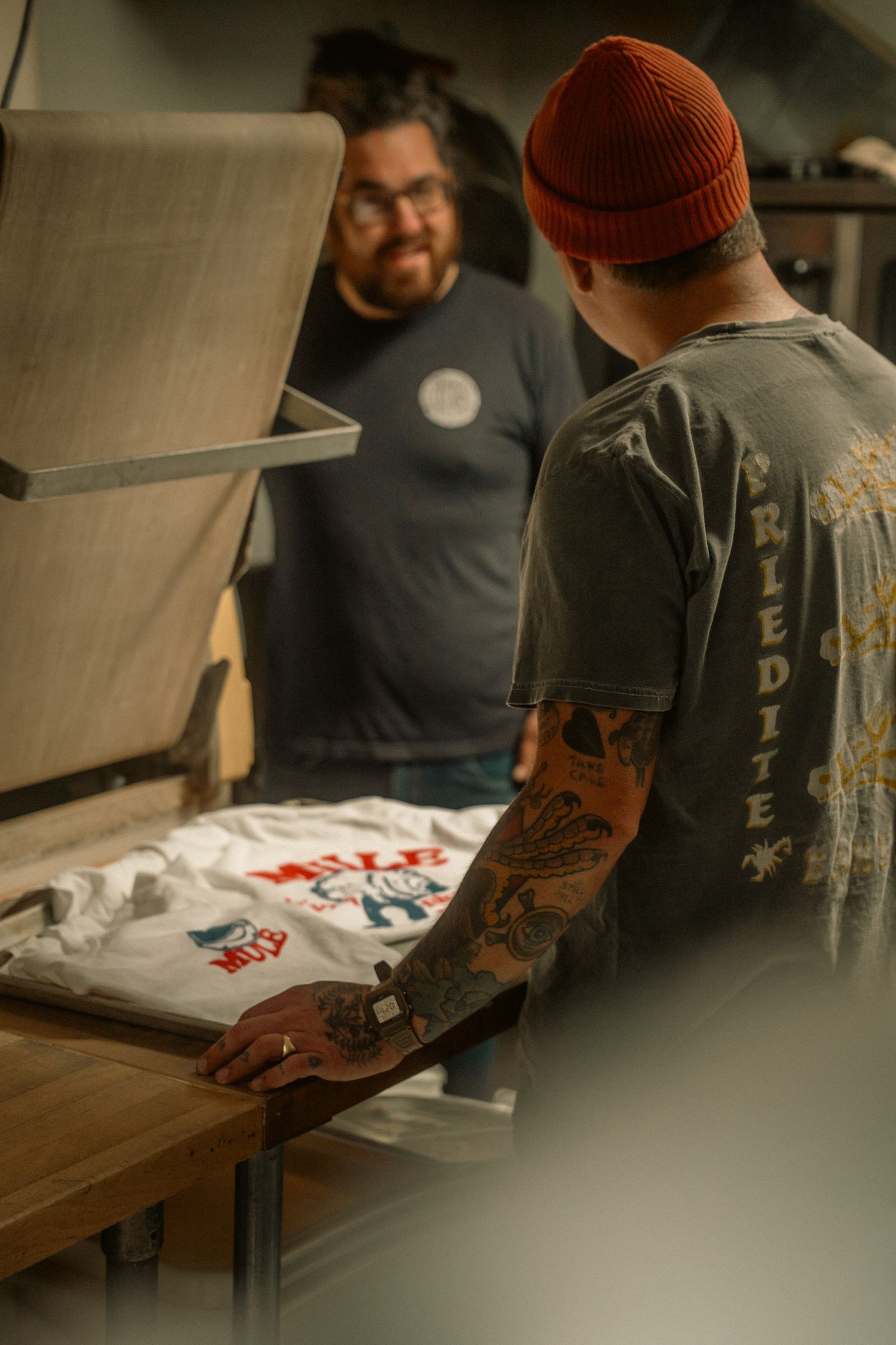 Printing by hand in the workshop